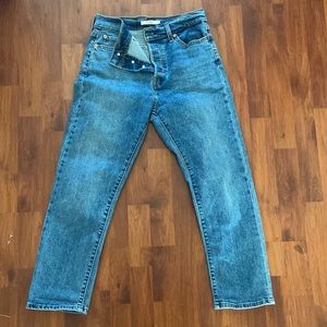 Levi’s Wedgie Straight Jeans